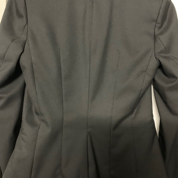 Blazer - Picture 7 of 9